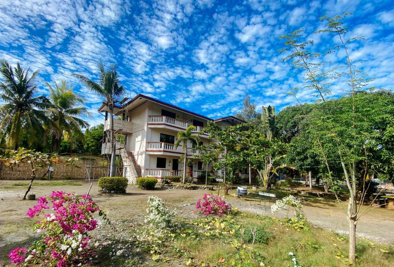 Reddoorz @ Seasun Beach Resort And Hotel Zambales Santa Cruz  エクステリア 写真