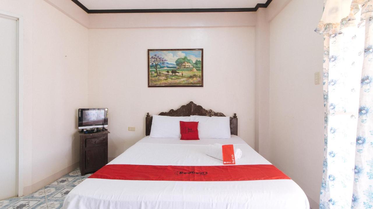 Reddoorz @ Seasun Beach Resort And Hotel Zambales Santa Cruz  エクステリア 写真